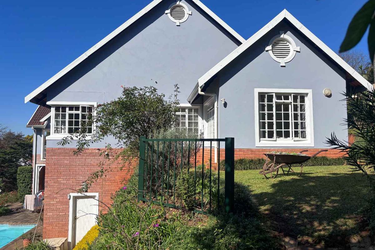 4 Bedroom Family Home for Sale in Oak Park Estate, Pietermaritzburg - Photo 3