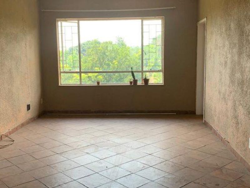 Sale!! Sale!! Priced To Go Apartment in Pretoria Gardens - Photo 3