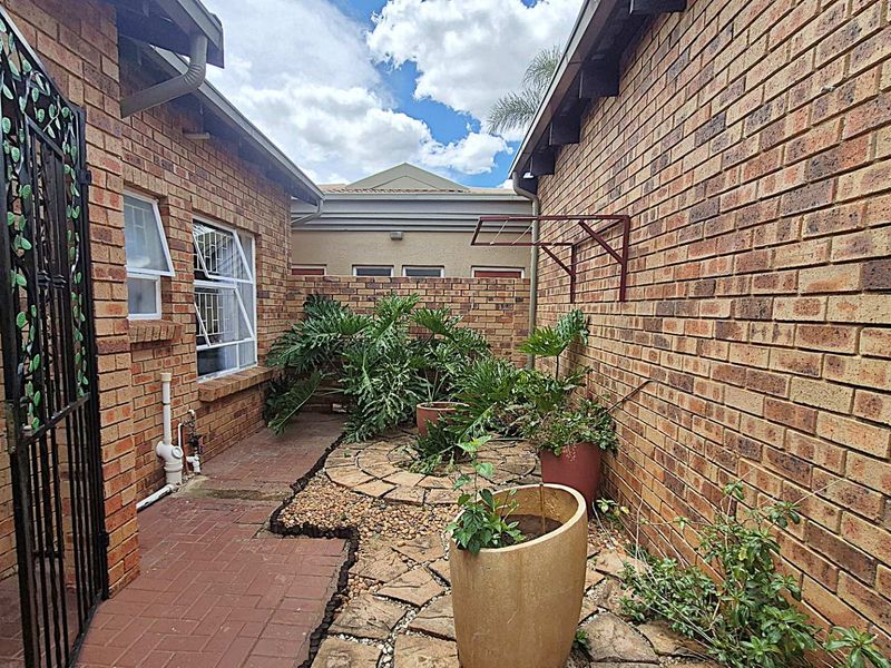 Charming 2 Bed 2 Bath Cluster Little Falls - Photo 6