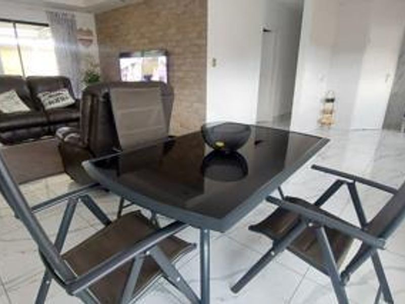 3 Bedroom House for Sale in Doornpoort - Photo 6