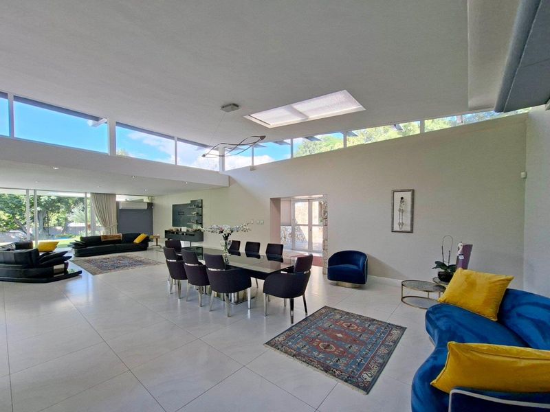 Immaculate and beautifully designed 3 bedroom, 3.5 bathroom home available in Hurlingham. - Photo 7