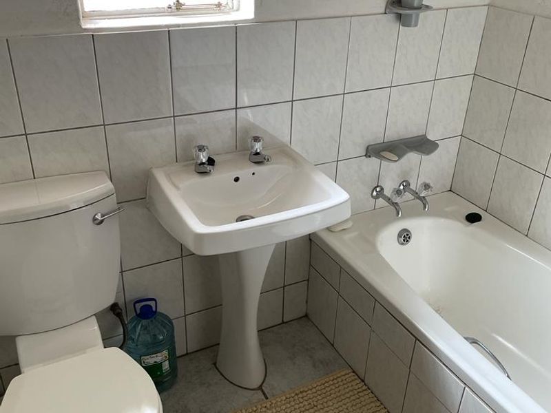 COMFY FLAT TO RENT - Photo 8