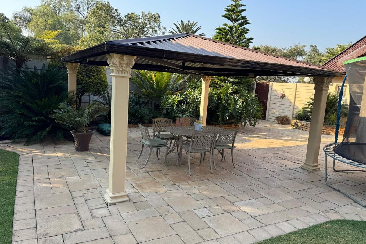 Brand New Listing in the Heart of Brackenhurst - Photo 3