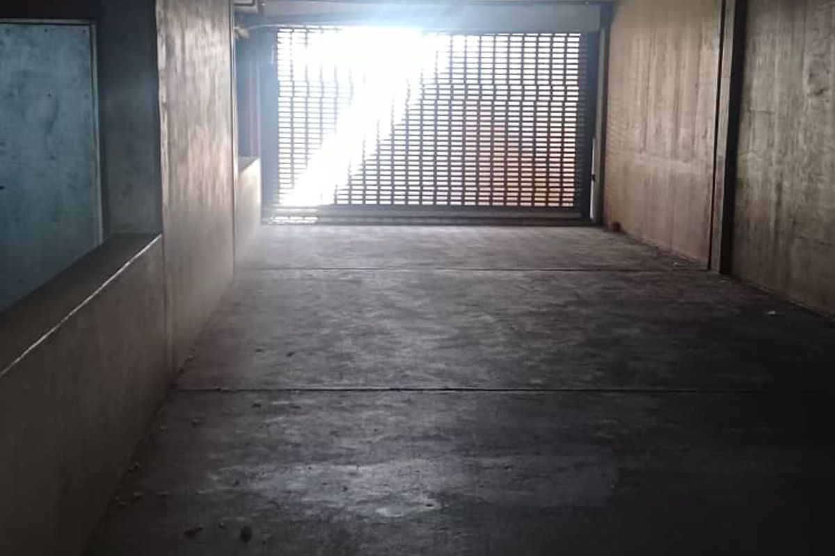 Office Building to rent - CBD - Photo 4