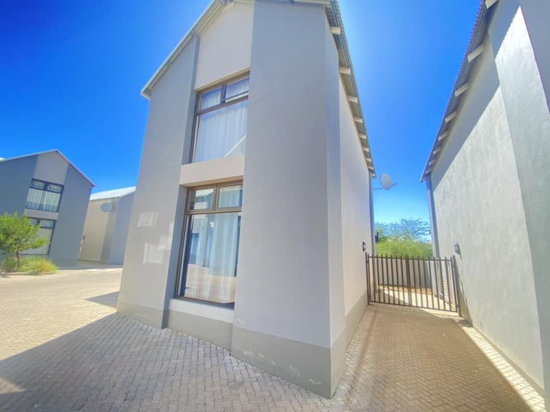 2 Bedroom Townhouse For Sale - Photo 4