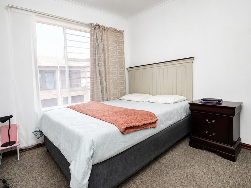 Priced to sell, dont miss out - Photo 5