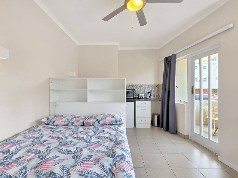 Studio Apartment for sale in Kloof Street - Photo 5