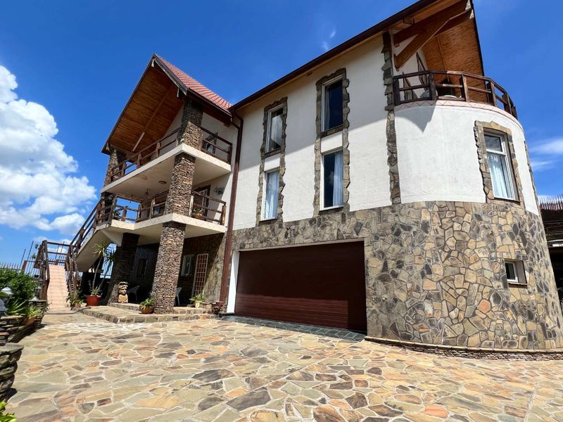 EXCELLENT LOCATION CLOSE TO PRESIDENT HOUSE - Photo 2