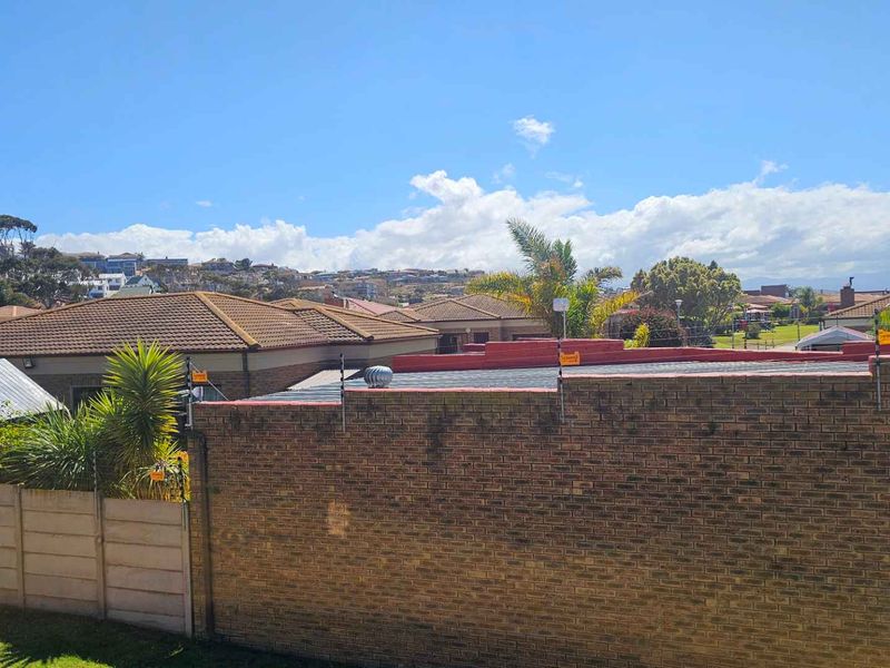 Live & earn: Excellent income property by Hartenbos - Photo 6