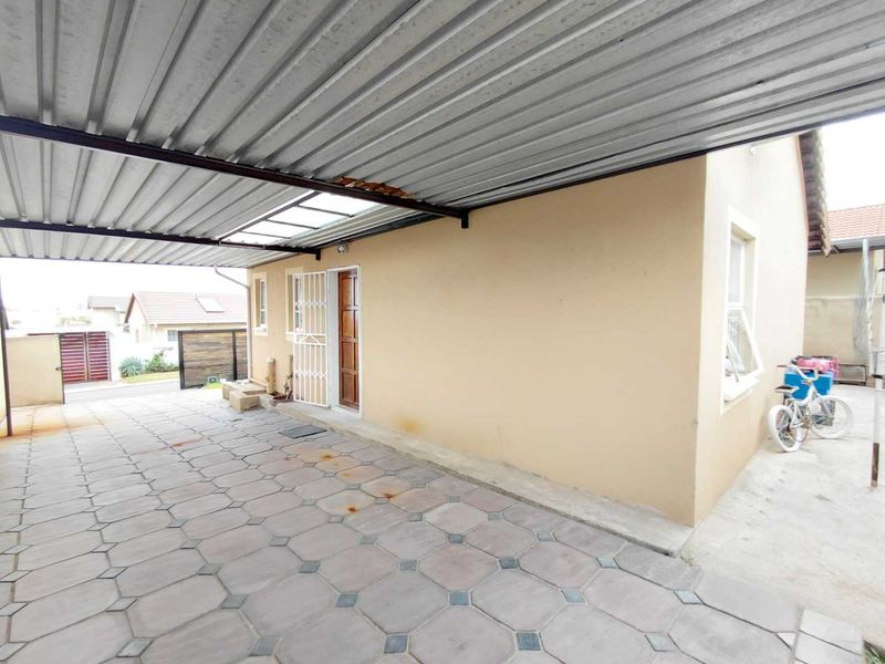 3-Bedroom 1 Bath Home in Witpoortjie - Photo 10