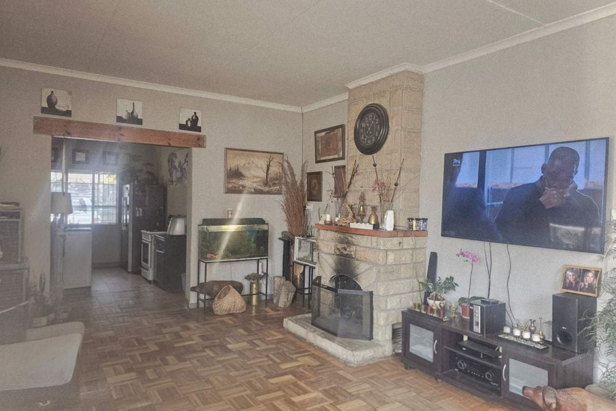 Charming Family Home with Abundant Amenities and Space - Photo 3