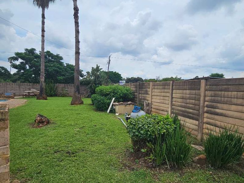 3 bedroom house in Karenpark - Photo 4