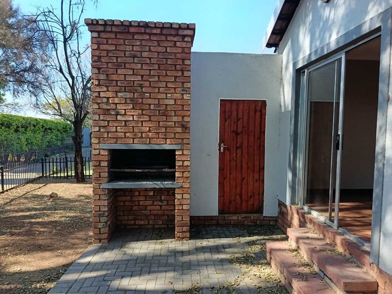 3 Bedroom Home to Rent in Amble View- Secure Living in Hartbeeshoek, Akasia Pretoria North - Photo 5