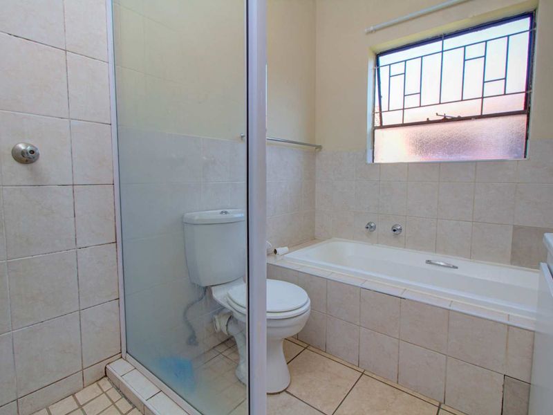 Seamless Living: Perfect Apartment in Top Location! - Photo 4