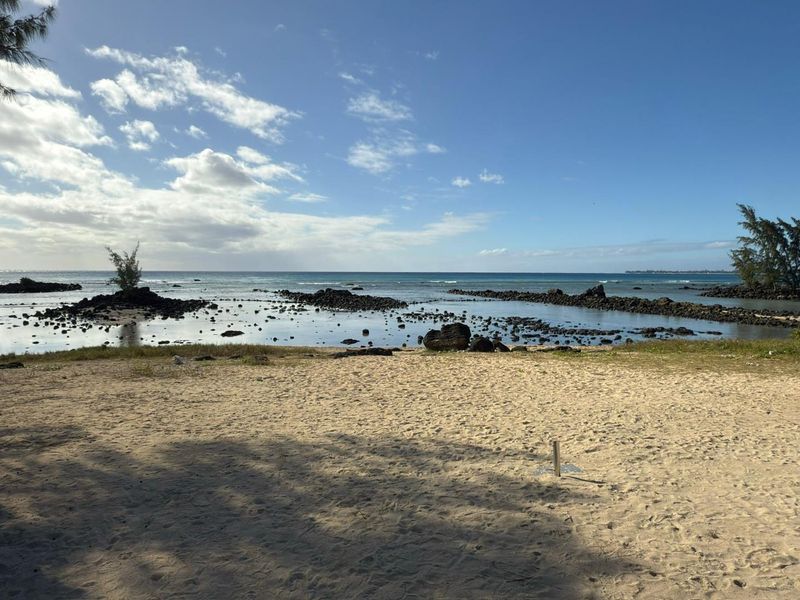 EXCLUSIVE BEACHFRONT PENTHOUSE - Photo 2