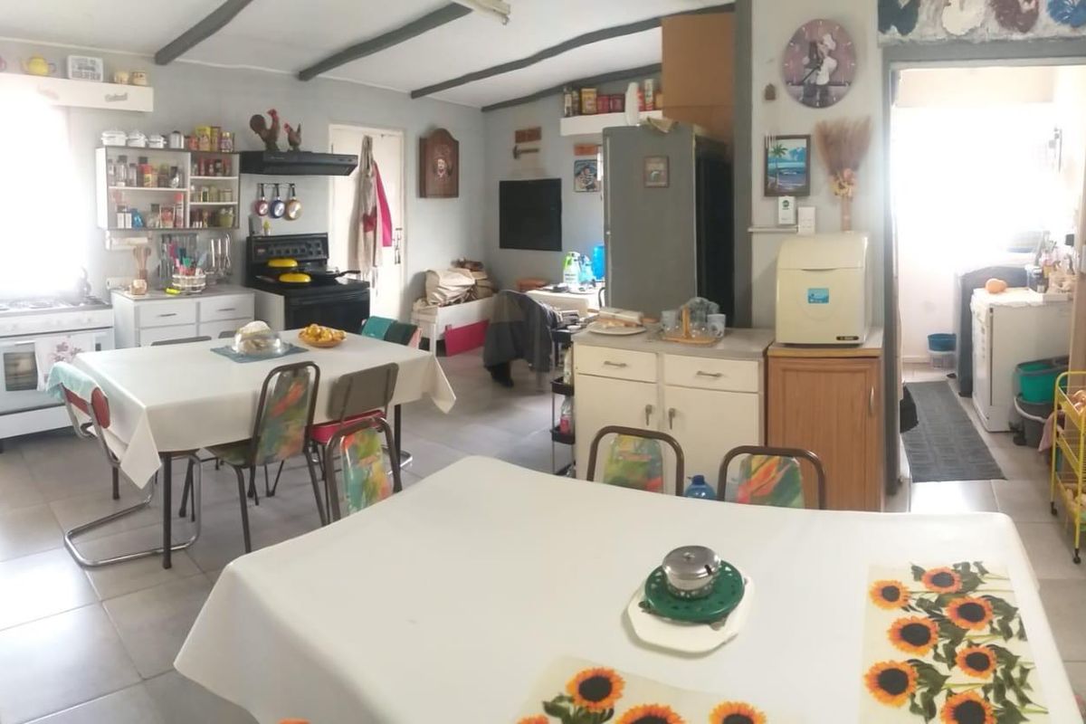 Lovely 3-Bedroom Family Home for Sale in Koingnaas - Photo 2