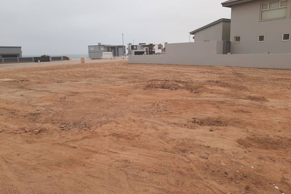 ERF FOR SALE IN HENTIES BAY - MINUTES WALK FROM OCEAN - Photo 2