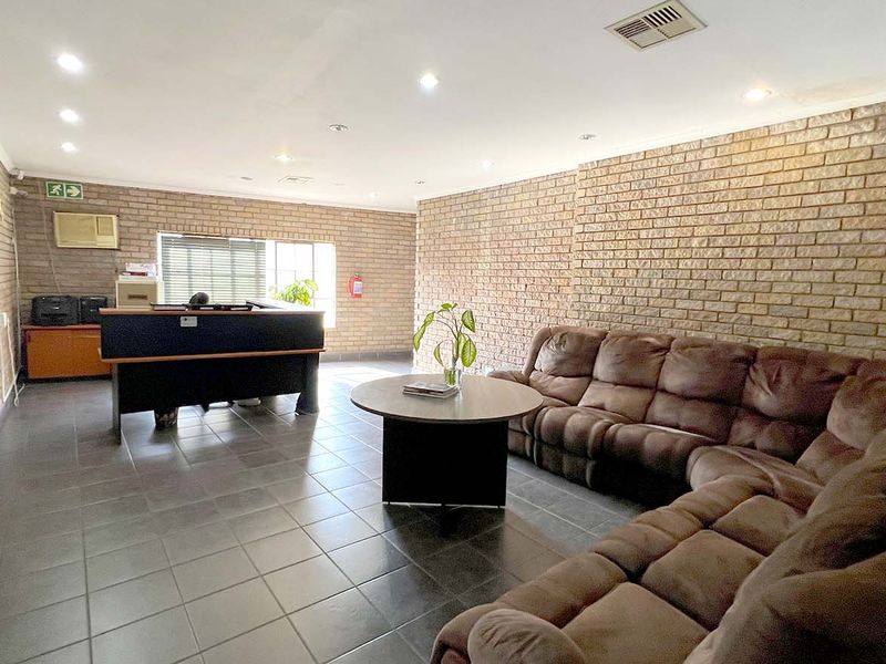 Industrial Property For Sale in Durban North/Briardine - Photo 4