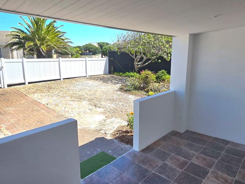 Spacious Kleinbaai Corner Home with Dual Living and Rental Potential - Photo 7