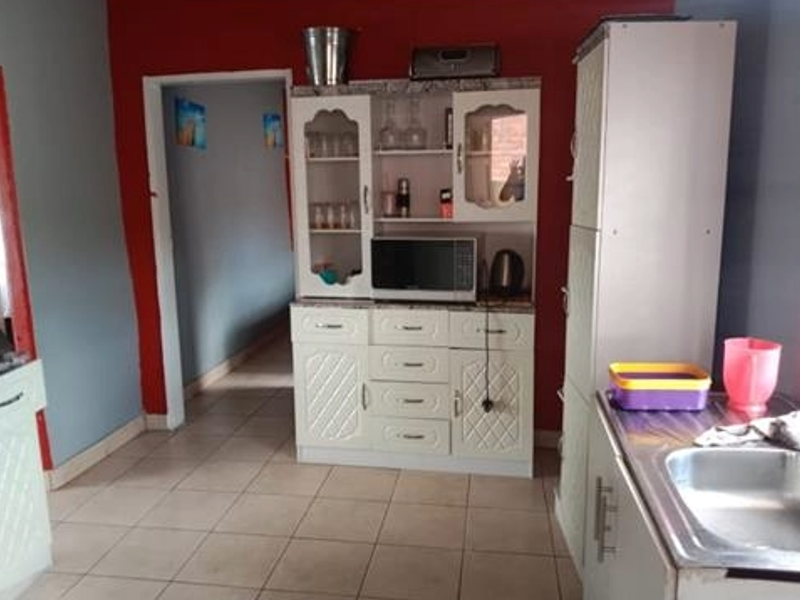 Two Bedrooms house for sale in Atteridgeville - Photo 3