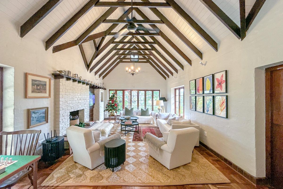 Luxury 5-Bed Historic Farmhouse, Simbithi Eco Estate - Sleeps 12! - Photo 5