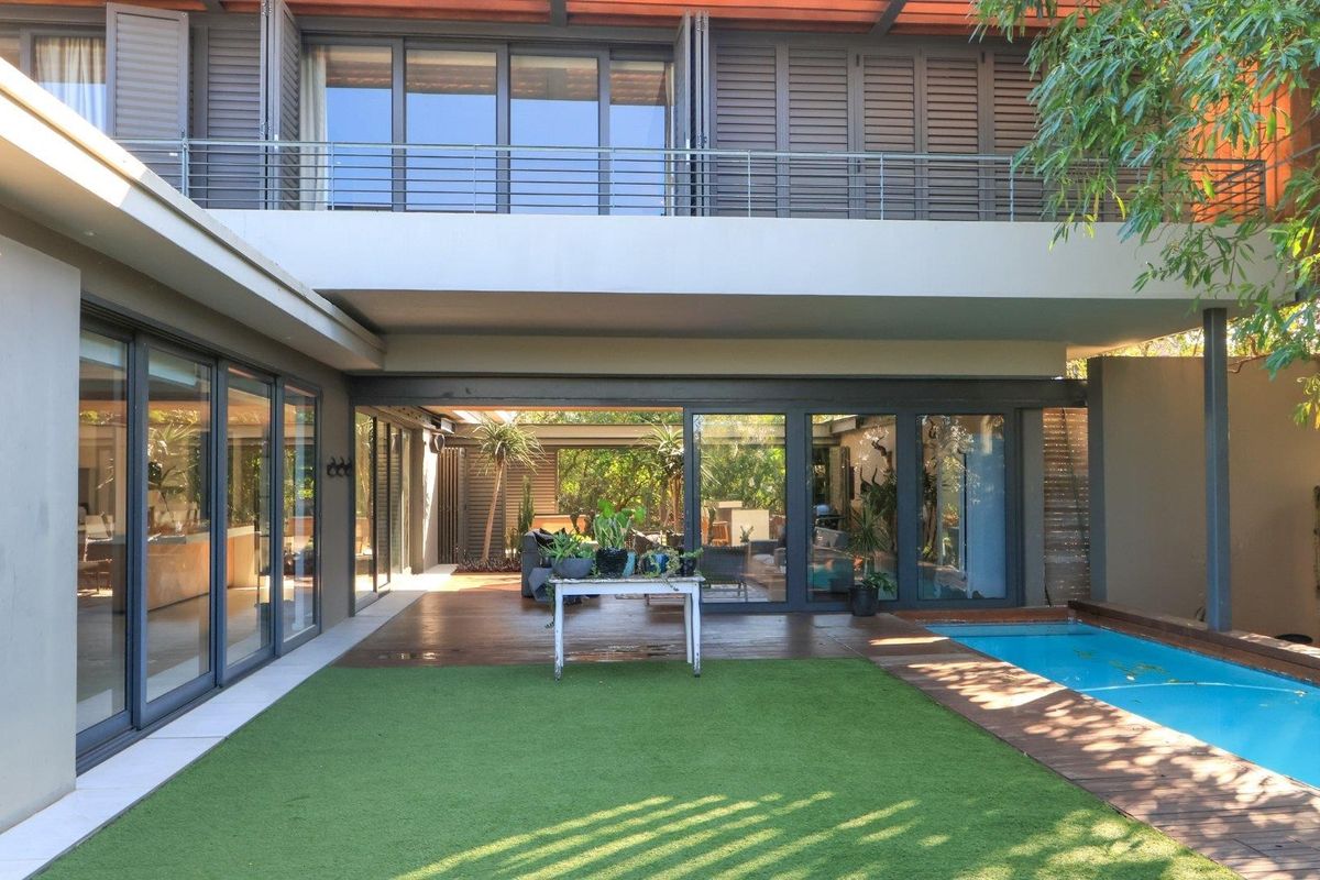 Sophisticated Modern Living in Prestigious Hawaan Estate - Photo 3