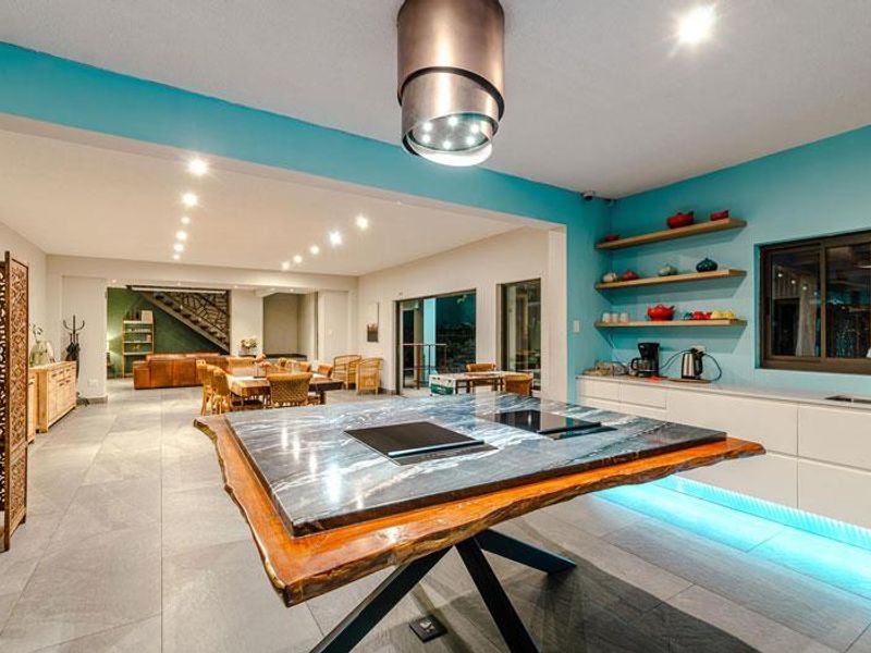 Luxury Guesthouse and Restaurant FOR SALE in Eros - Photo 5