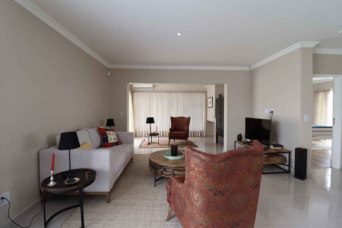 Modern One-Level Coastal Townhouse with Private Garden for Sale in Swakopmund, Namibia - Photo 5