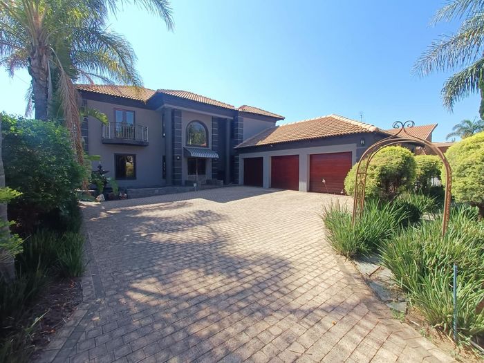 Property #2451096, House Pending Sale in Highveld