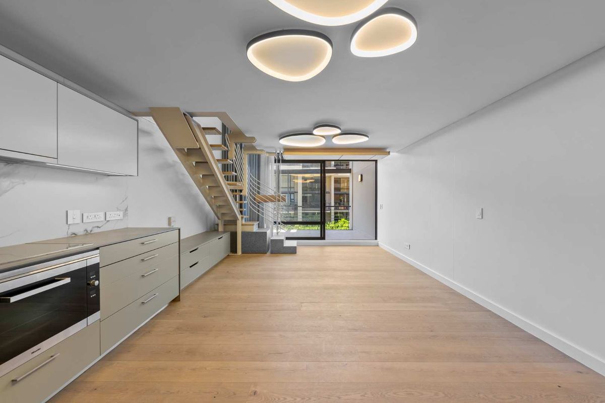 Stylish Newly Renovated 3-Bedroom Apartment To Rent in The Orangerie - Exceptional Quality | Secure Parking - Photo 4