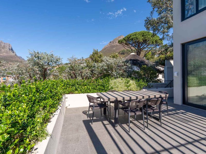 Exceptional Designer Home with Iconic Table Mountain Views - Photo 9