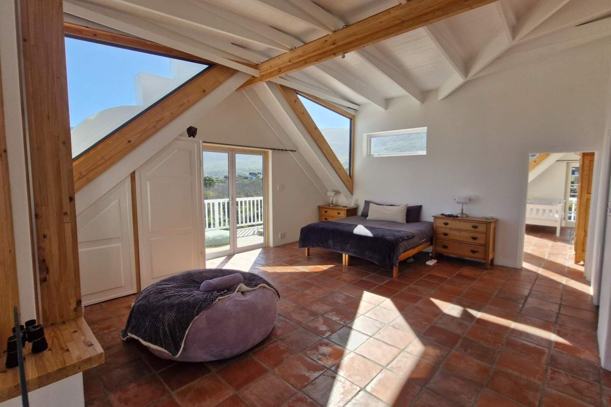 Mountainside Home with Pool & Sauna in Noordhoek - Photo 5