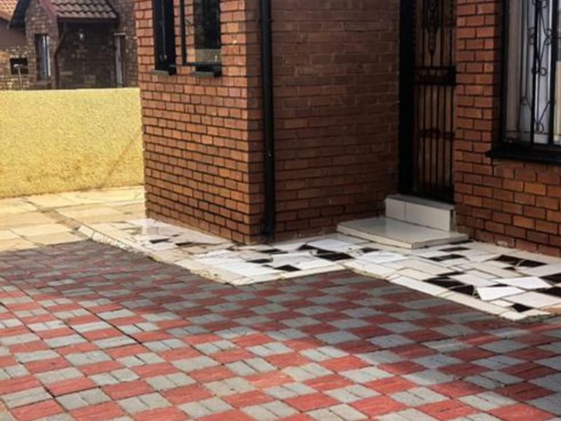 2 bedrooms Home for sale in Soshanguve WW - Photo 4