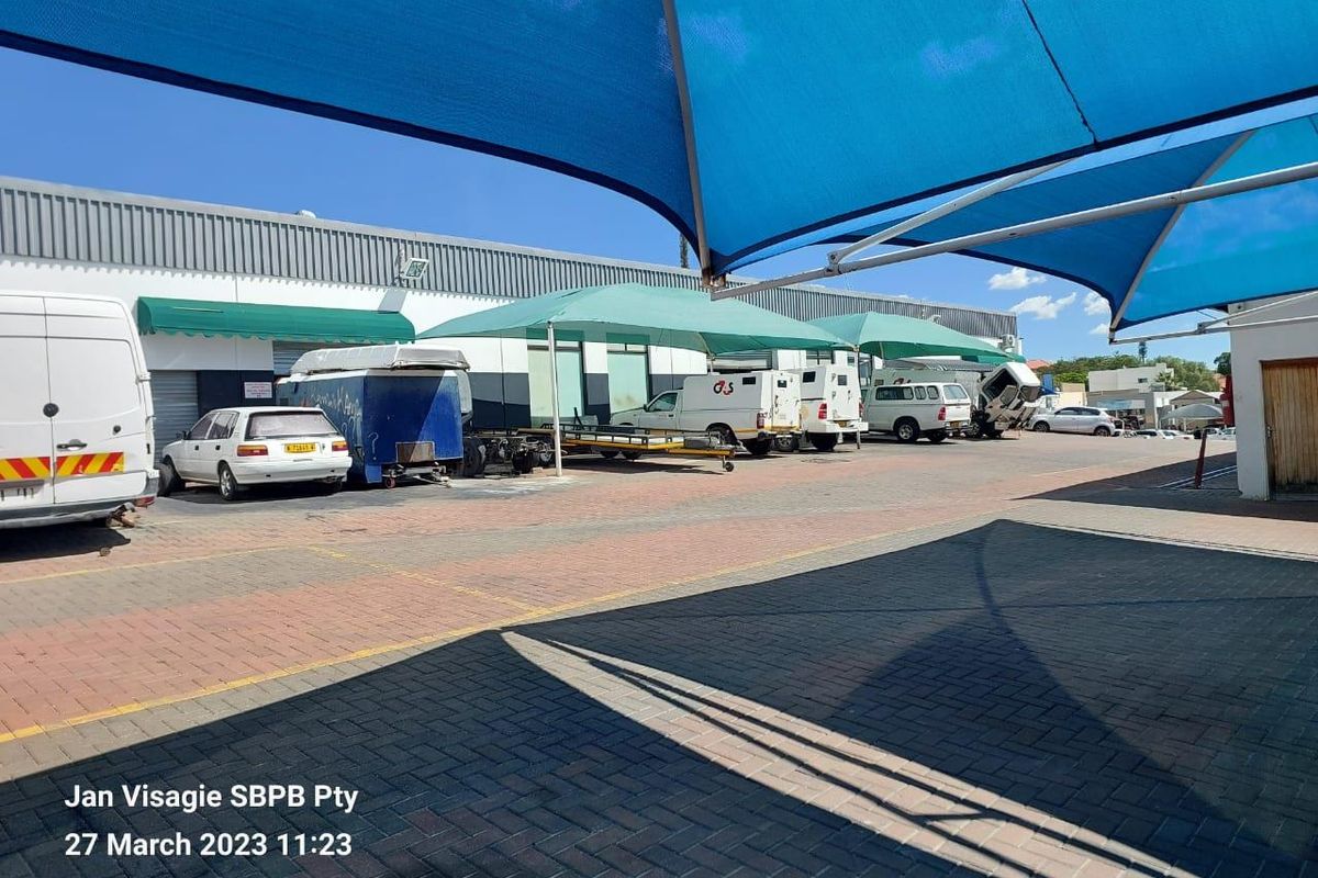 FOR SALE - Prime Location next to Hosea Kutako Drive - Photo 5