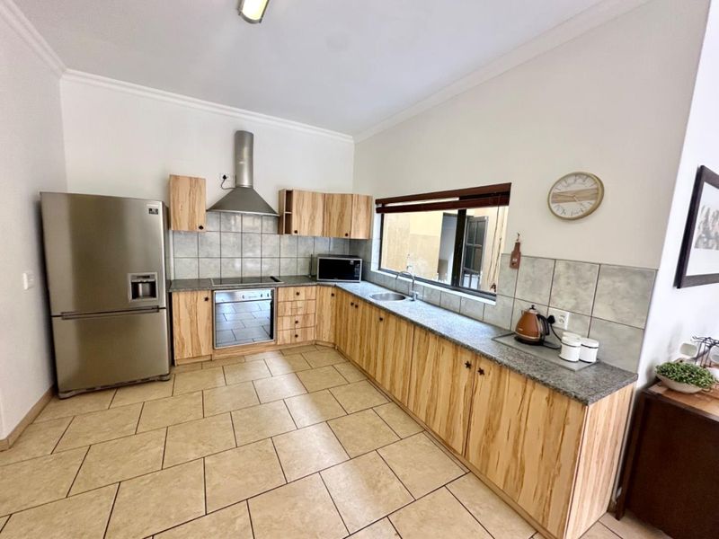 4 Bedrooms House For Sale in Long Beach - Photo 7