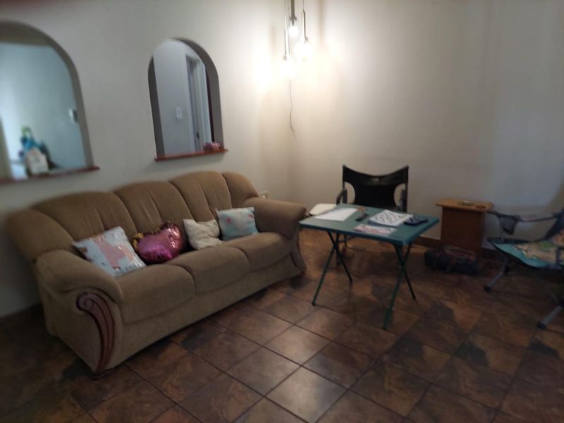 Charming Family Home with Flatlet for Sale in Yellowwood Park - Photo 5