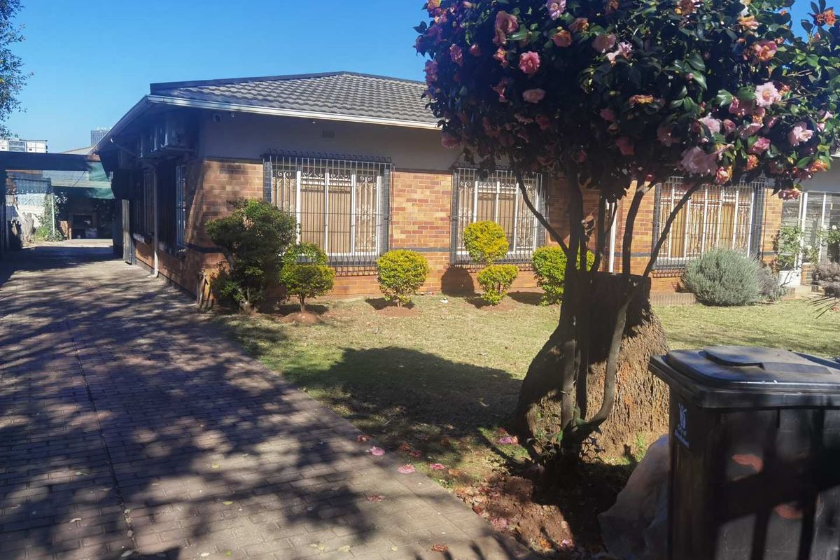 Investment property for sale in kempton park - Photo 3