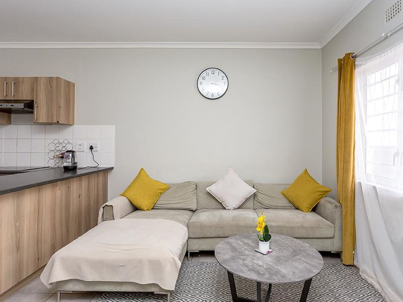 Perfect starter home or Investment - Photo 4