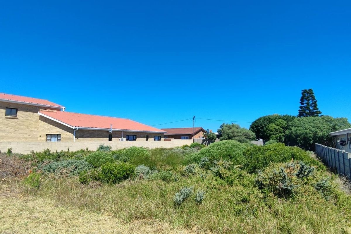Vacant Land in Franskraal: Excellent Location, Level stand, Distant Sea Views - Photo 5