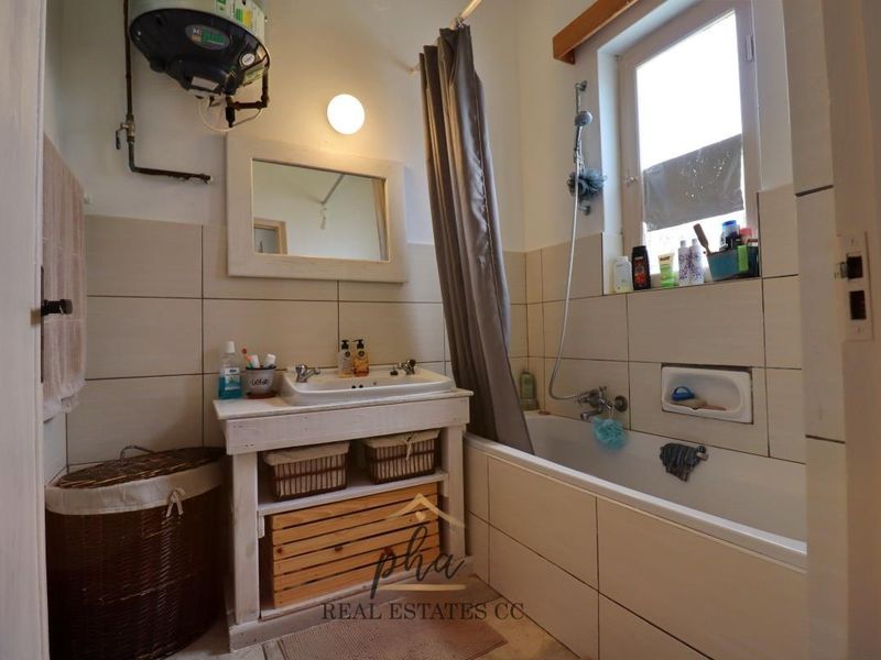 Beachfront House with Flat For Sale in Swakopmund - Photo 9