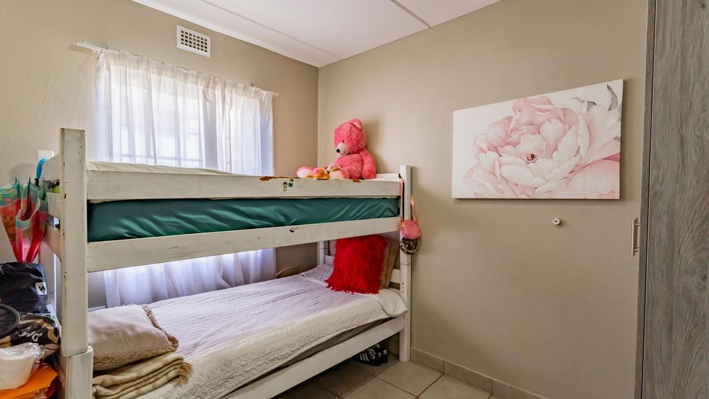BEDROOM2