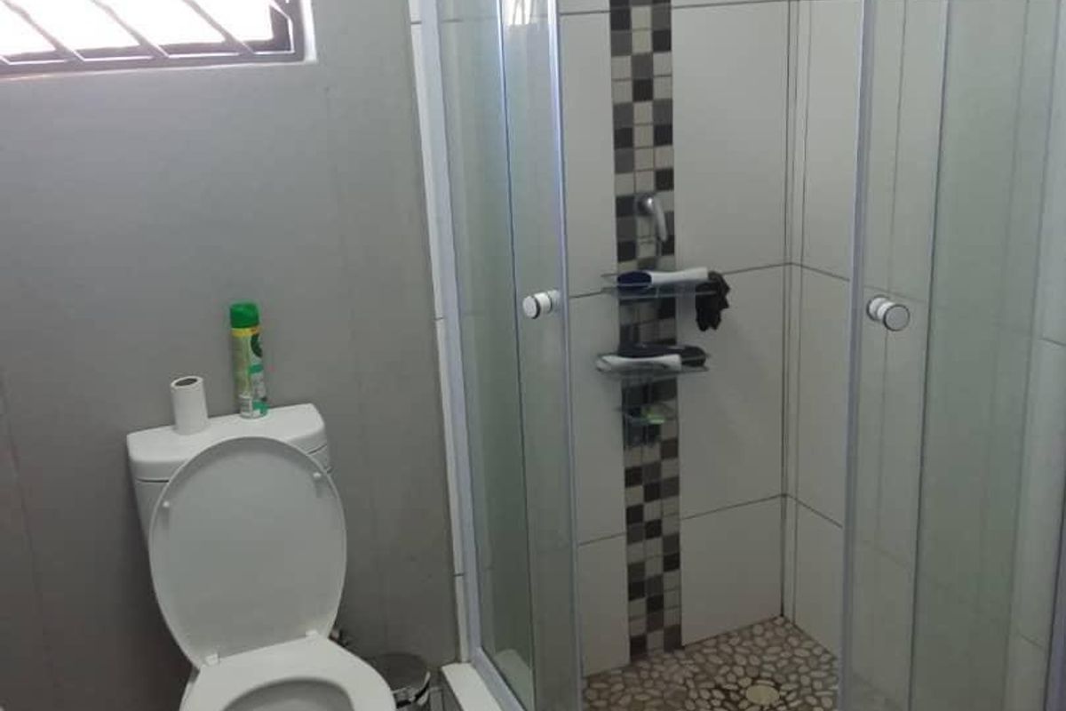 Flat for sales in Soweto- Katutura - Photo 5
