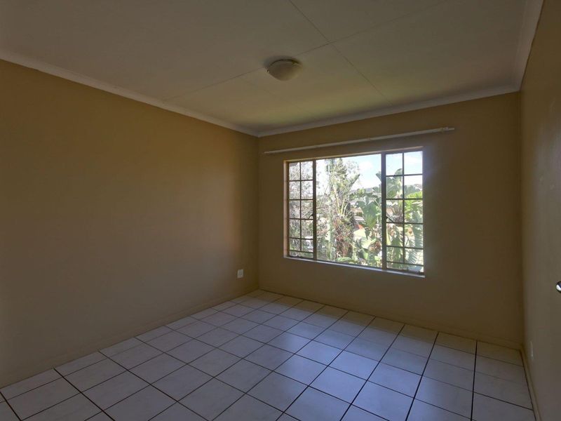First-floor, 2 bed 1 bath unit in Faerie Glen - Photo 7