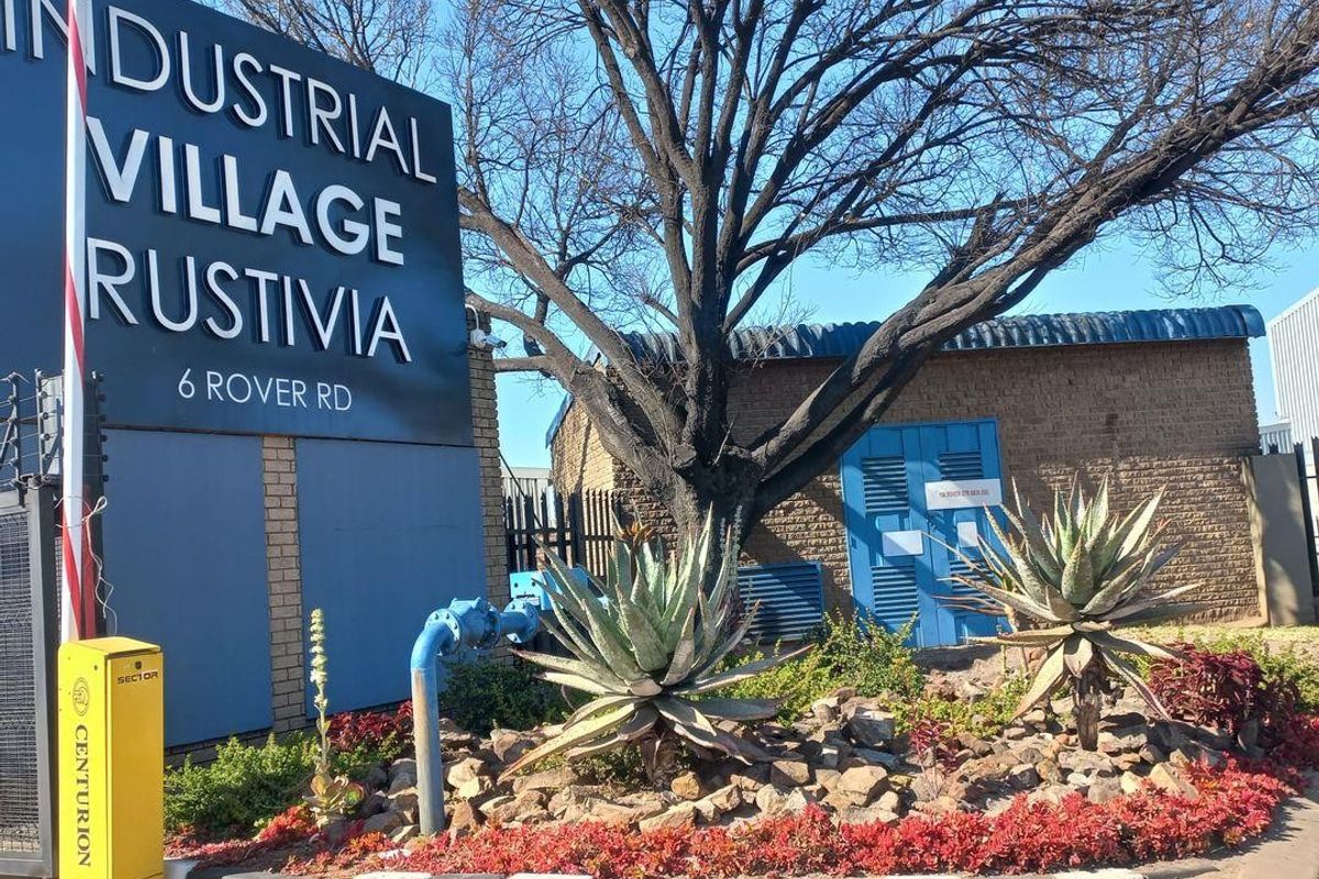 321m2 Rustivia Warehouse To Let - Photo 5