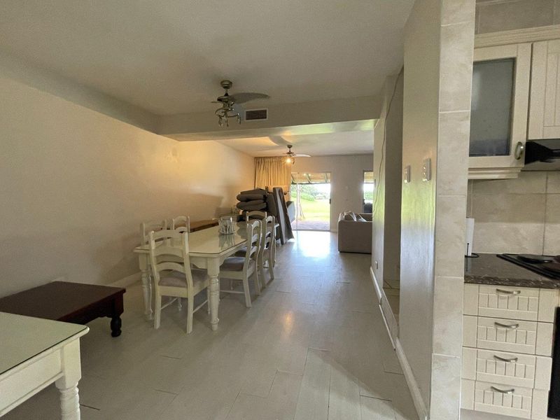 Fully Furnished 3-Bedroom Beachfront Apartment – Longbeach - Photo 3