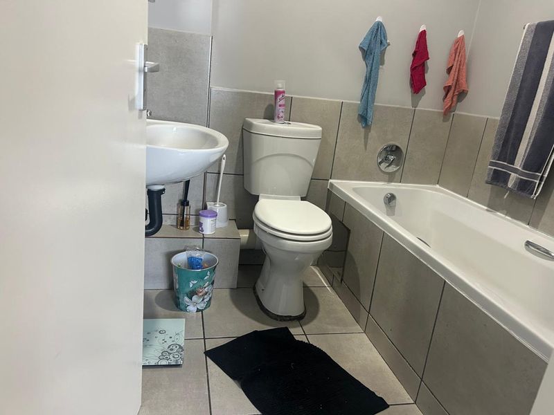 Sparrows@Riverside- 2 Bed , 1 Bath Apartment - Photo 7