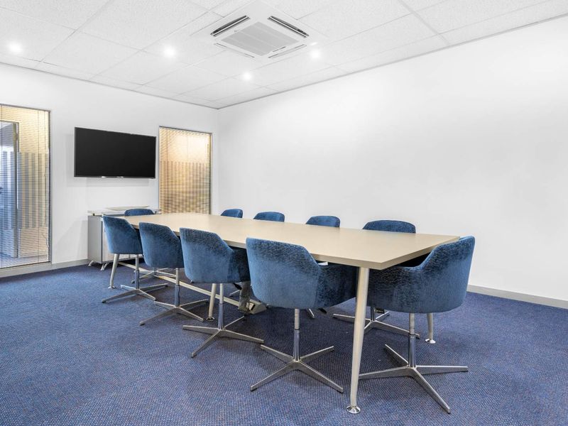 All-inclusive access to professional office space 15 persons in Regus Bird Sanctuary - Photo 6