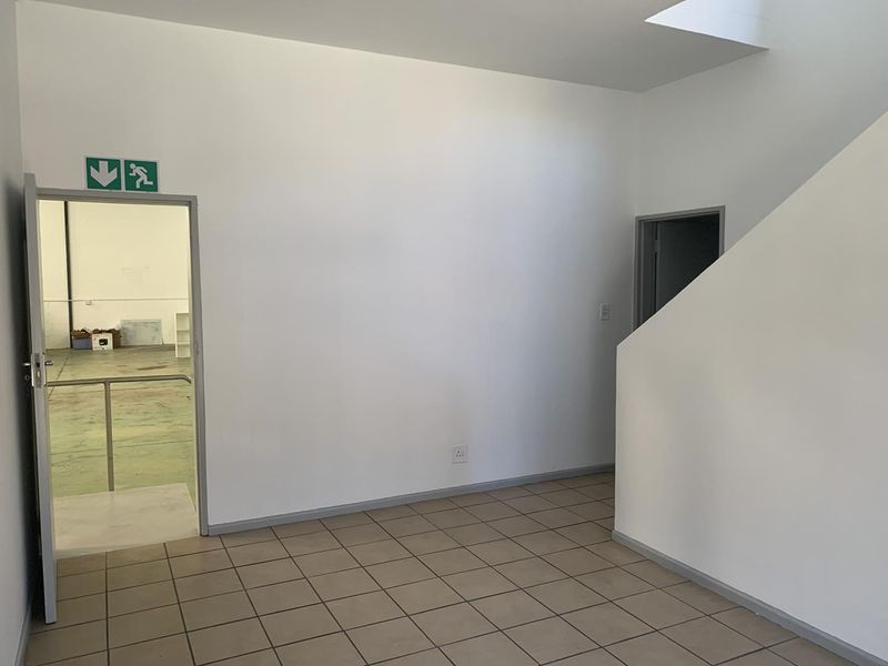 2x 366m2 Factories Available – Ideal for Business Expansion - Photo 10