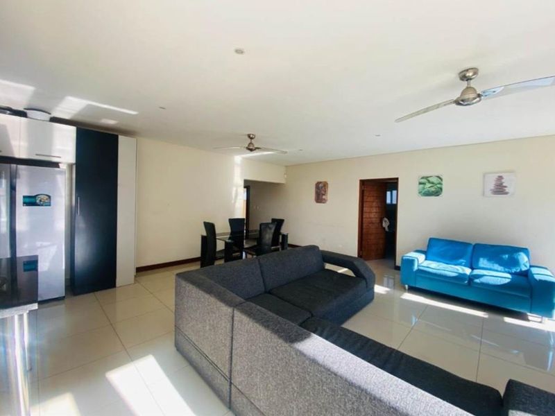 4 Bedroom House For Sale - Photo 9