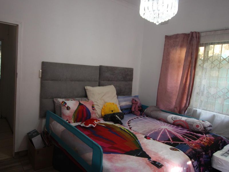 3 Bedroom 2 Bathroom home for rental in Parkhill - Photo 8